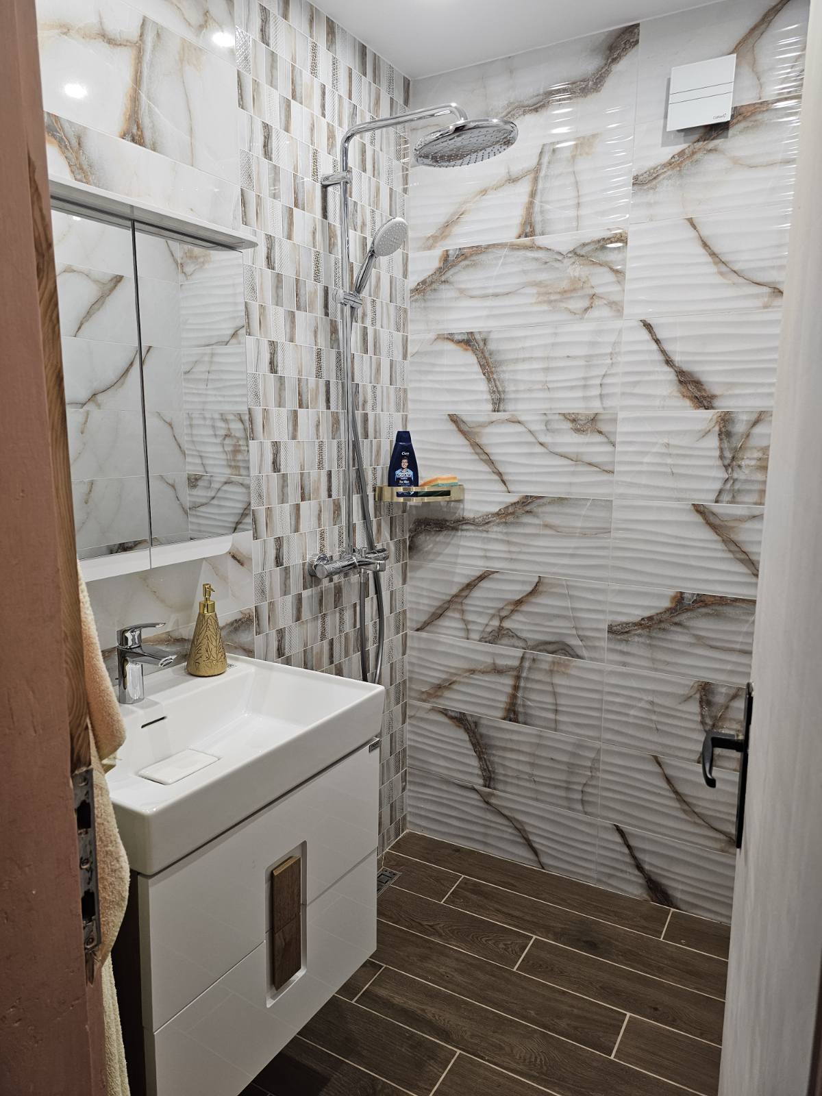 Финален красив резултат от ремонт на баня